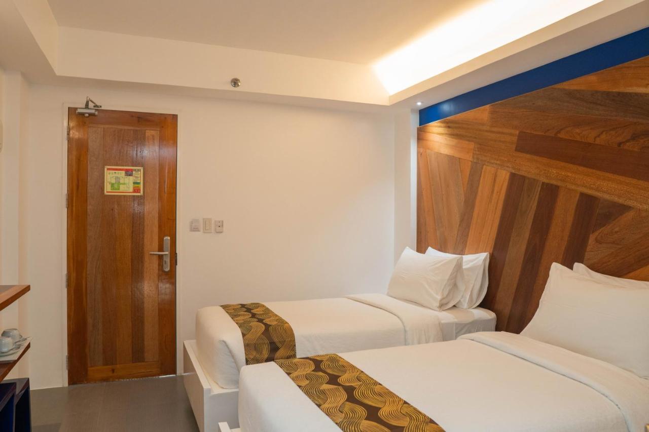 The Paragon Boracay Suites Manoc-Manoc Exterior photo