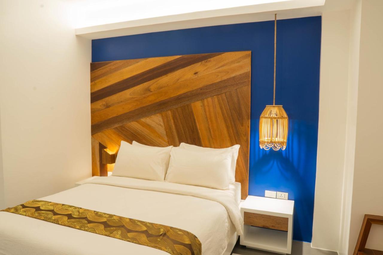 The Paragon Boracay Suites Manoc-Manoc Exterior photo