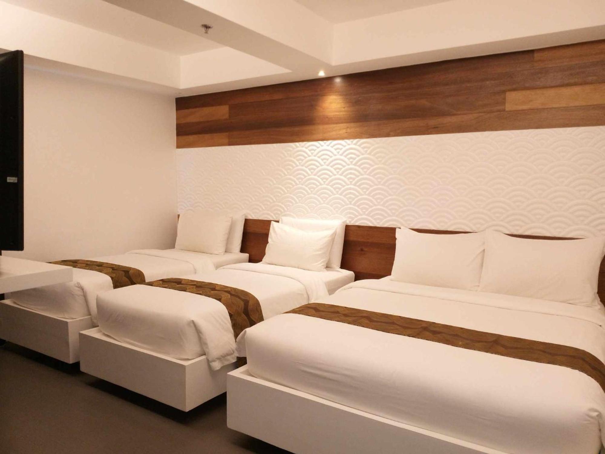 The Paragon Boracay Suites Manoc-Manoc Exterior photo